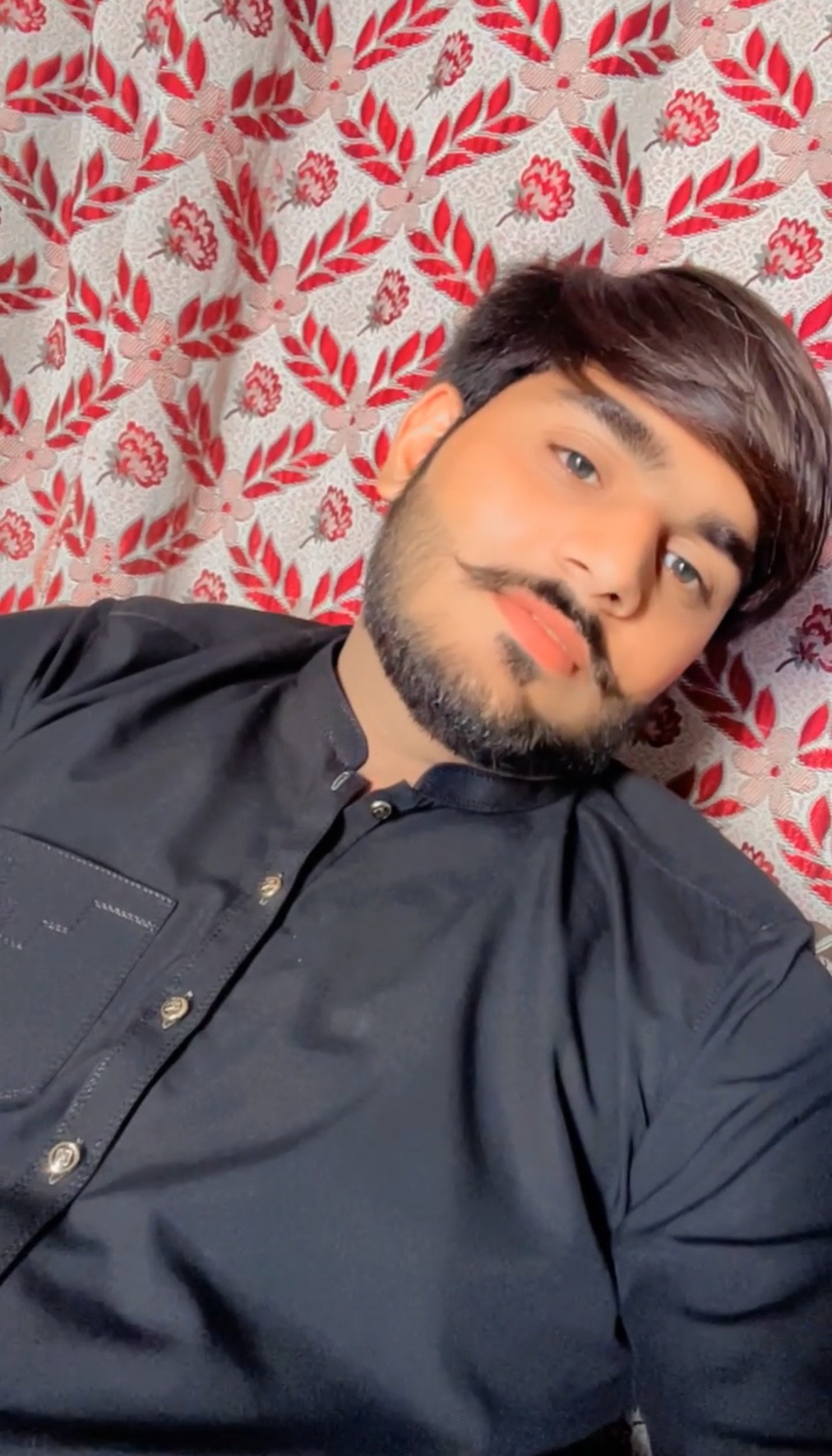 @MIRZA- 🖤🇵🇰