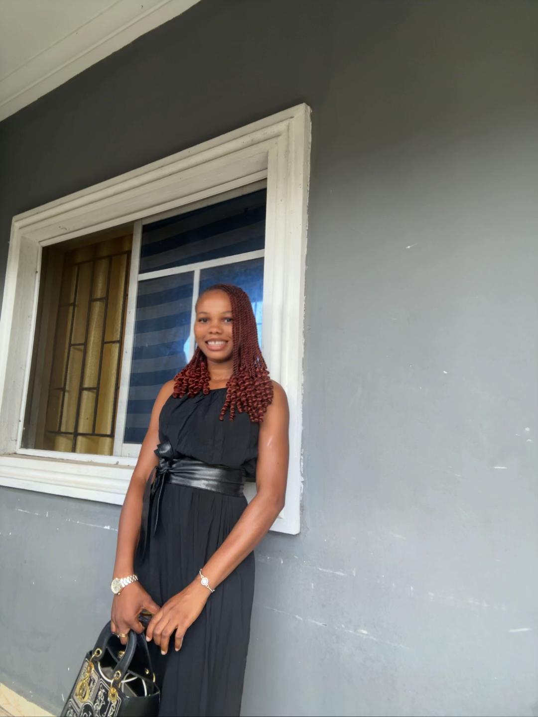 @UGHELLI CAKE VENDOR /GLAMOUR