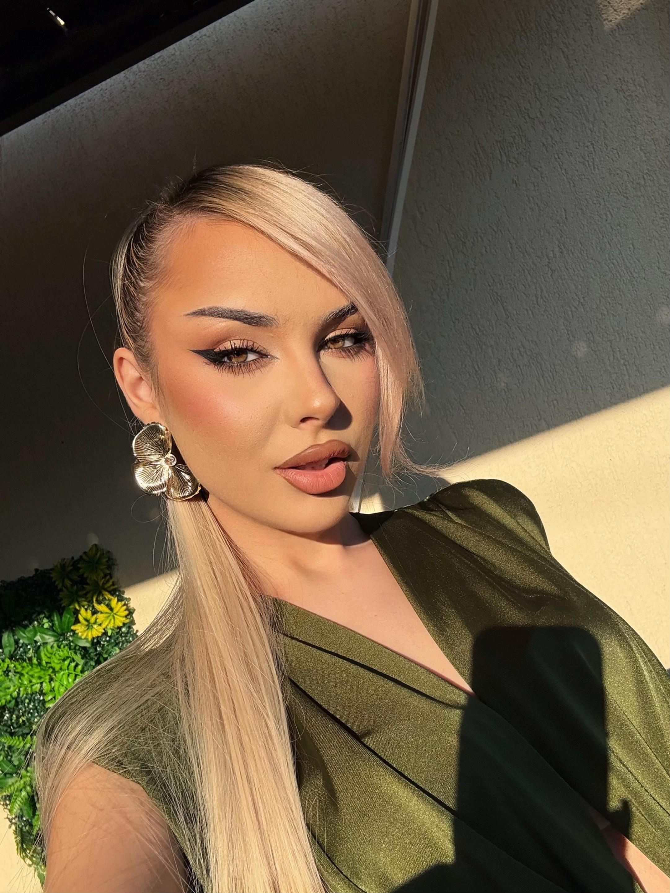 @dianaadaavid