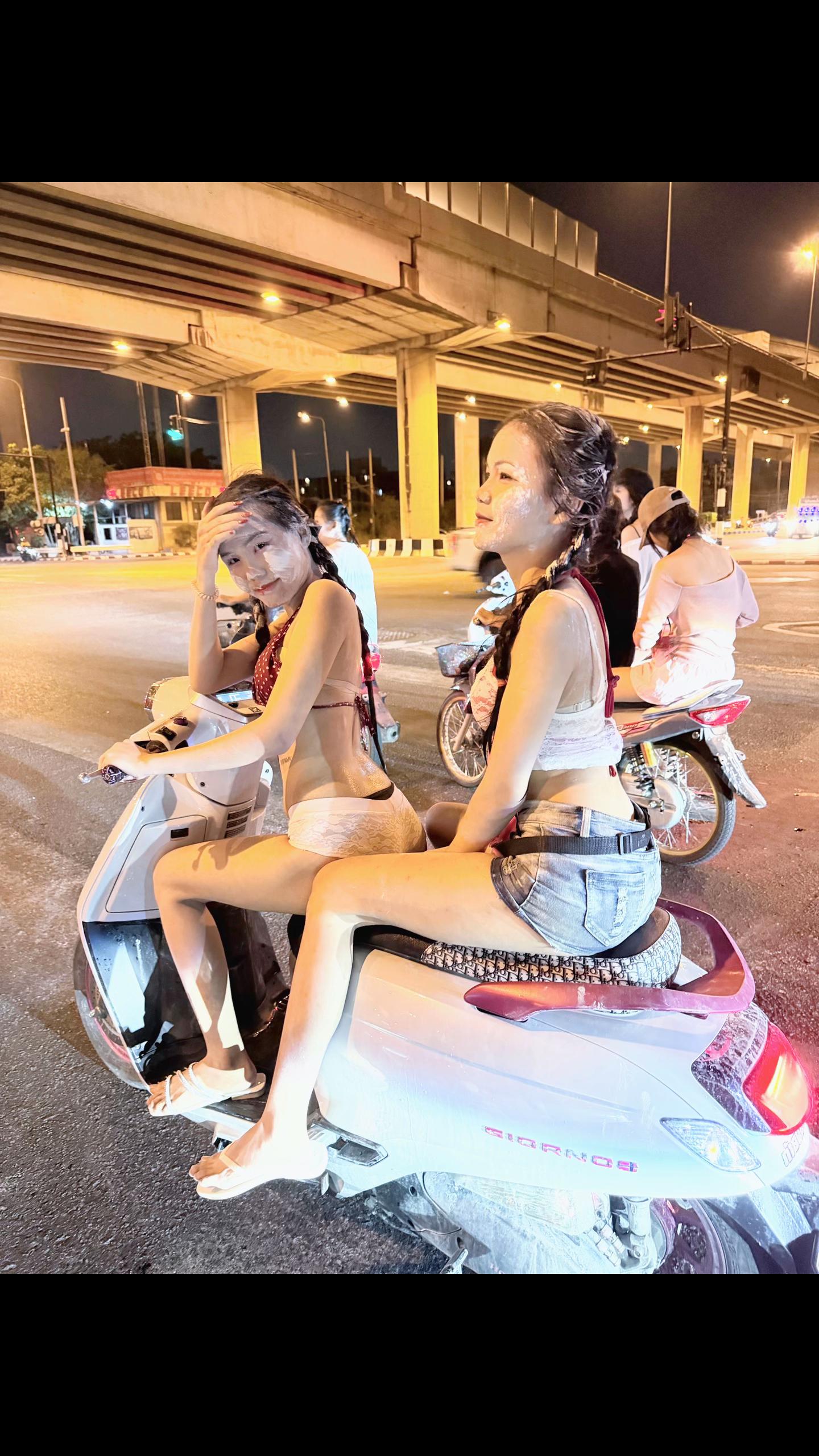 @นุ่น ธัญญเรศ