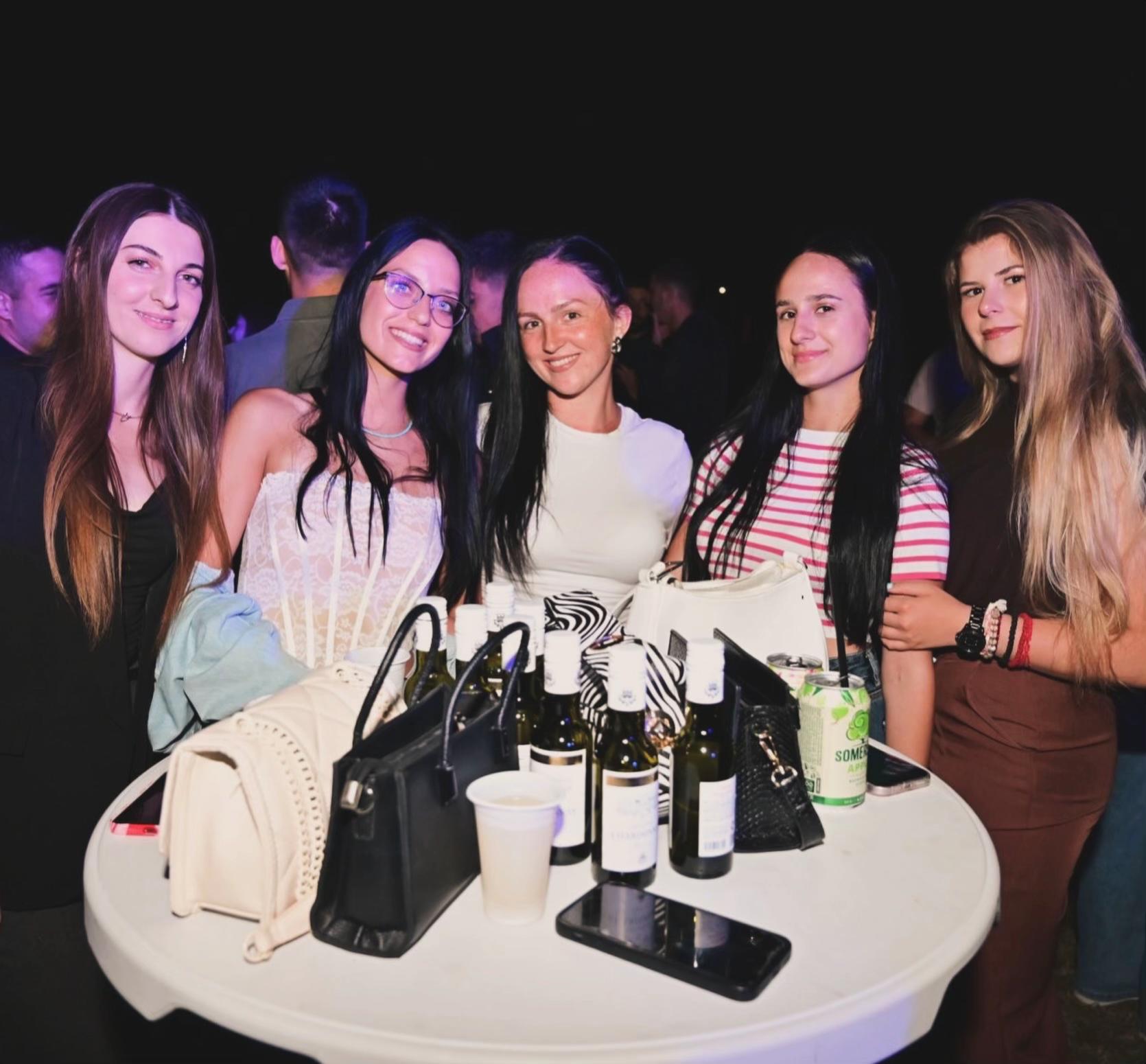 @Eleon Club
