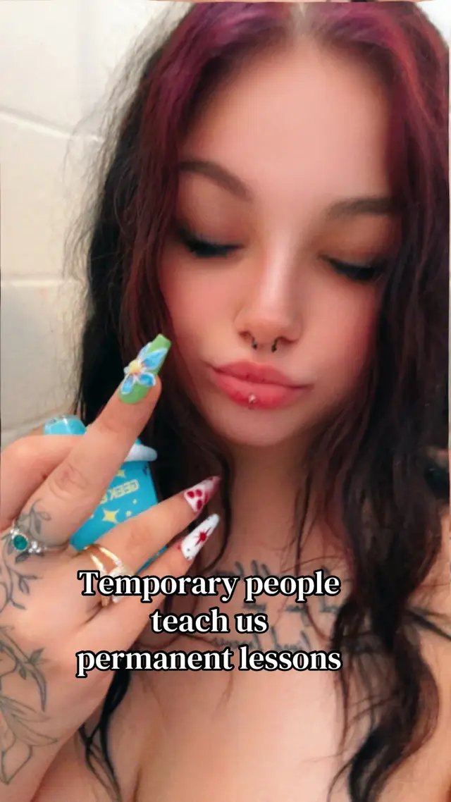 @🖤🦋Ash🦋🖤