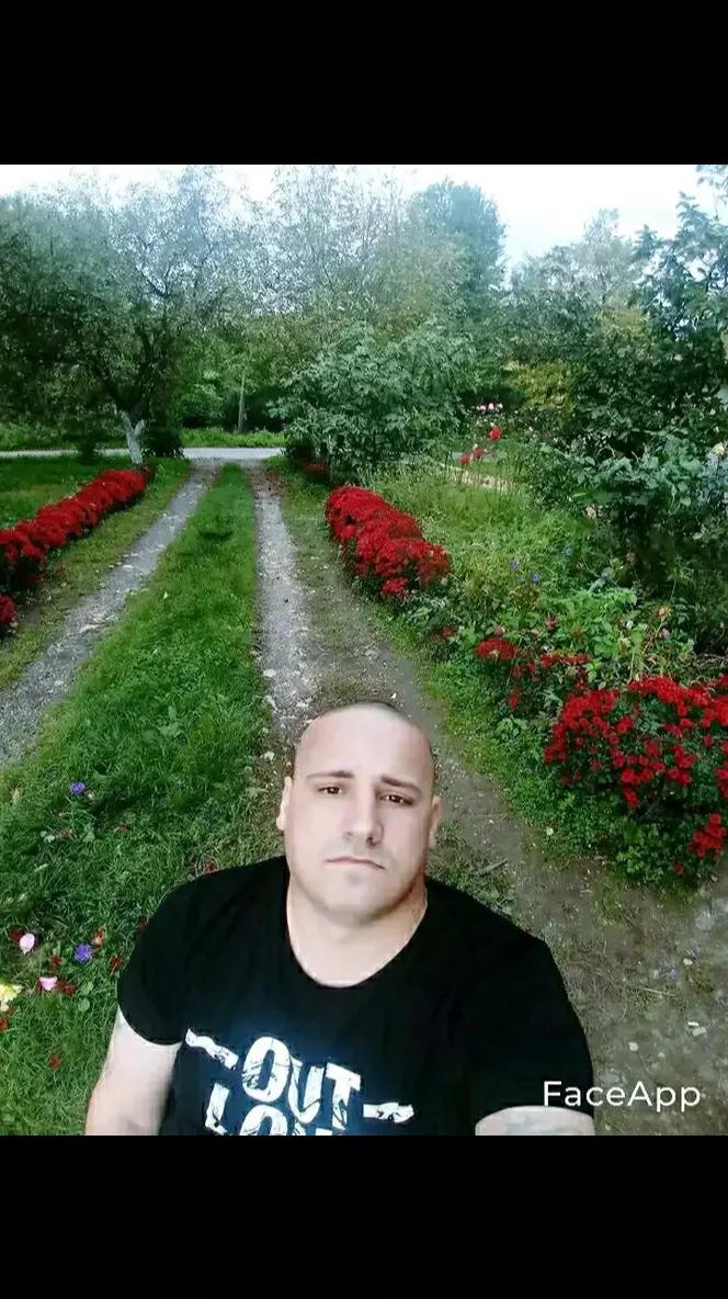 @Elvis Suljic 🌴☺ 🌴