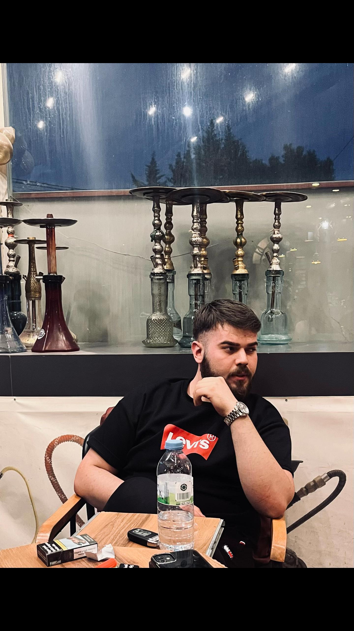 @🦂