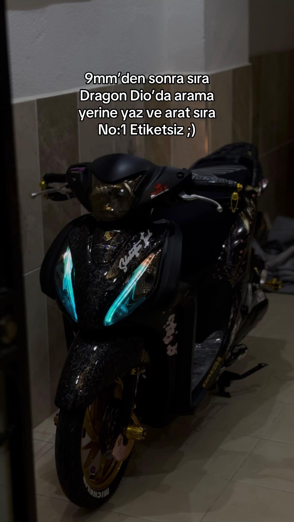@𝐒𝐓.