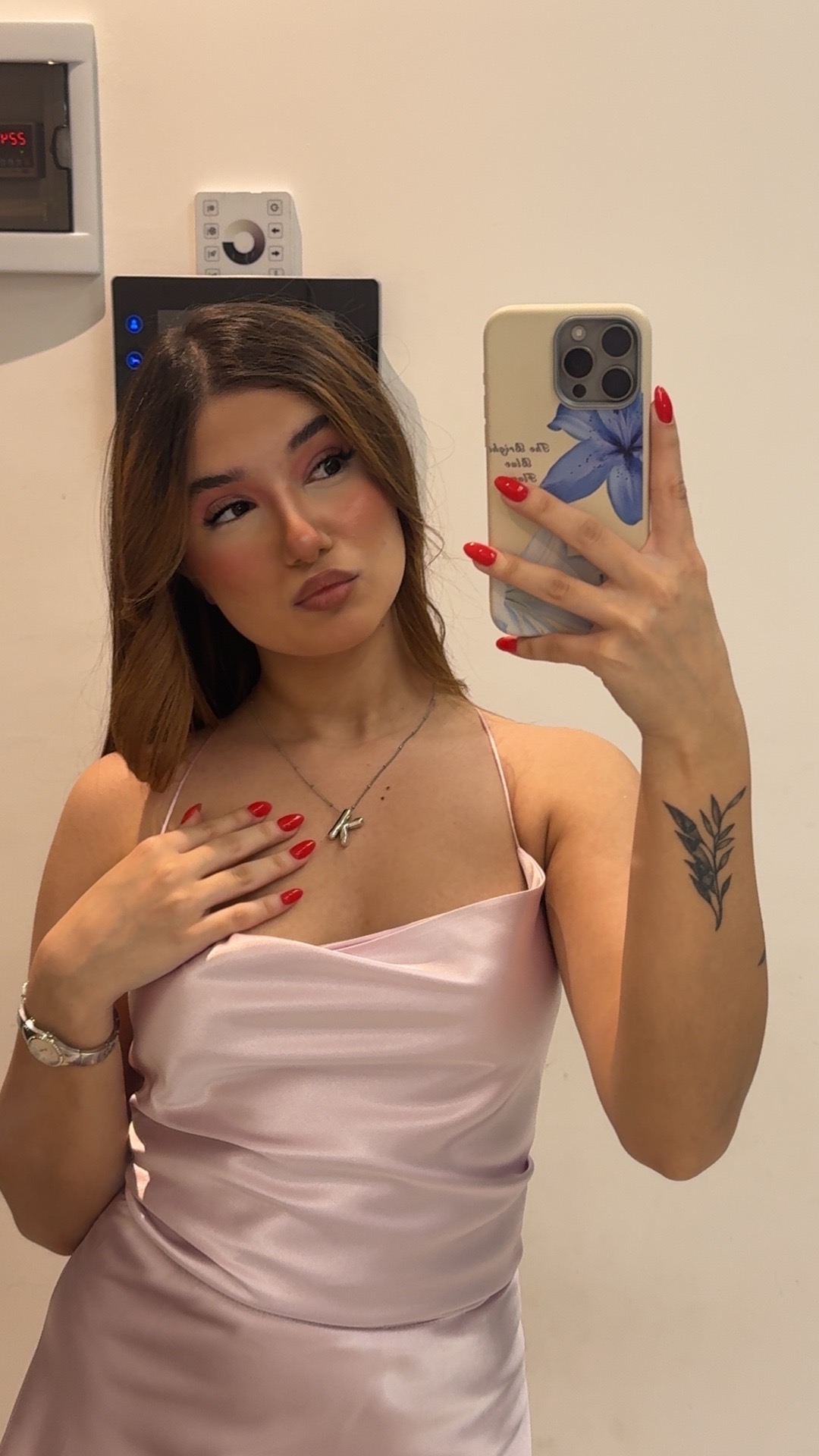 @KiKi