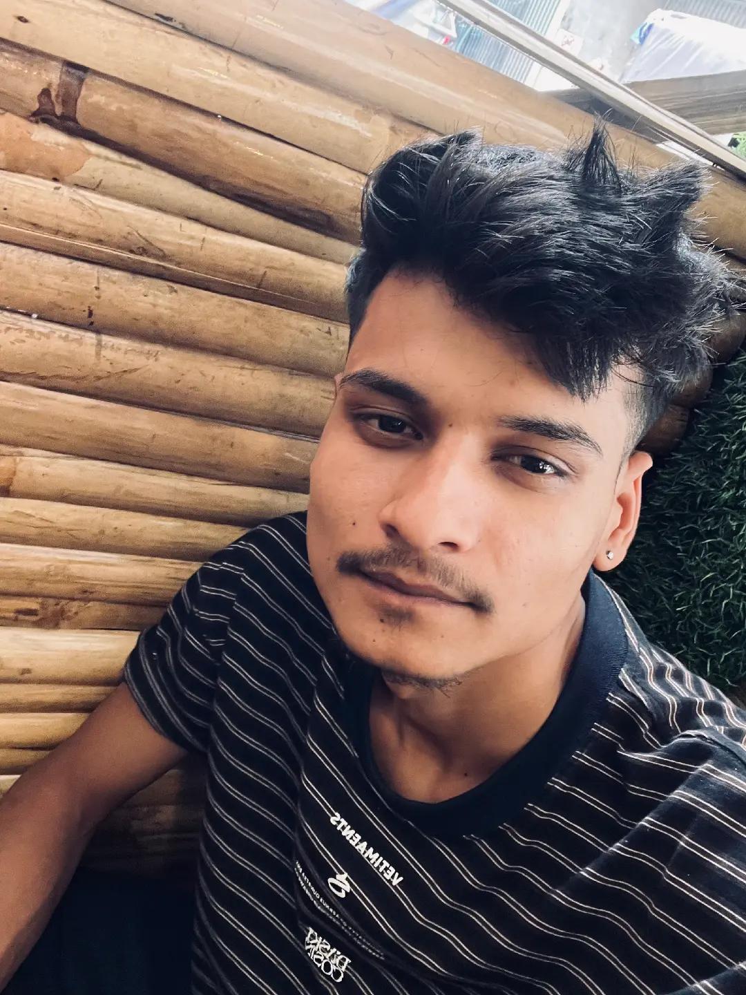 @Thakuri👑