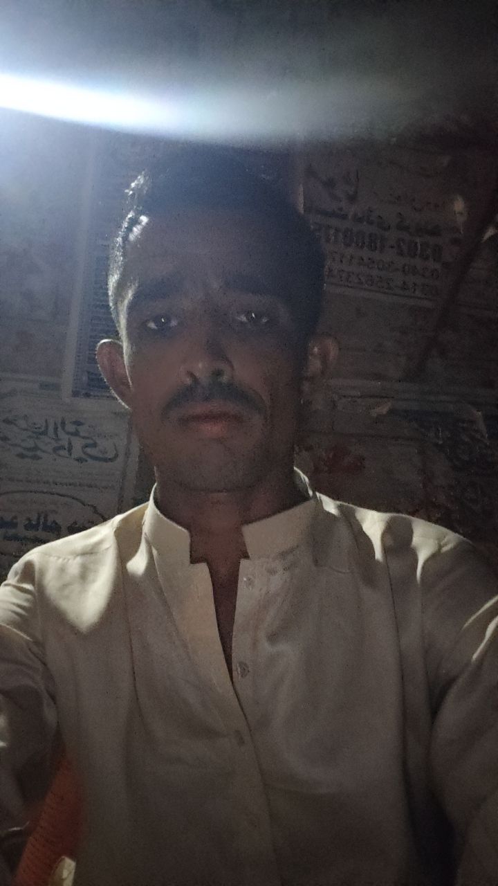 @ایاز مھندو