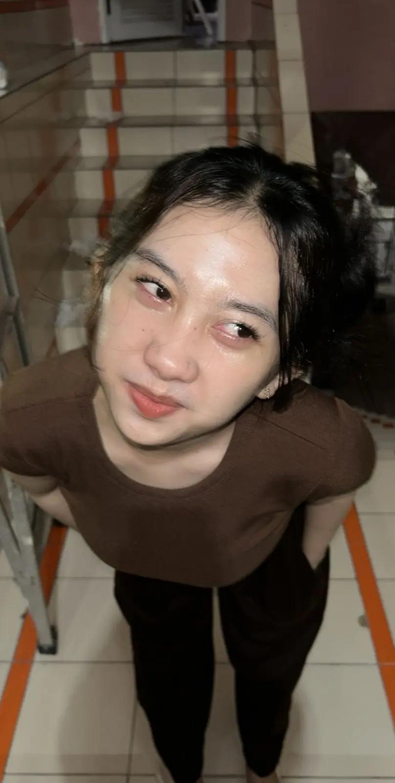 @it's me april🕷.