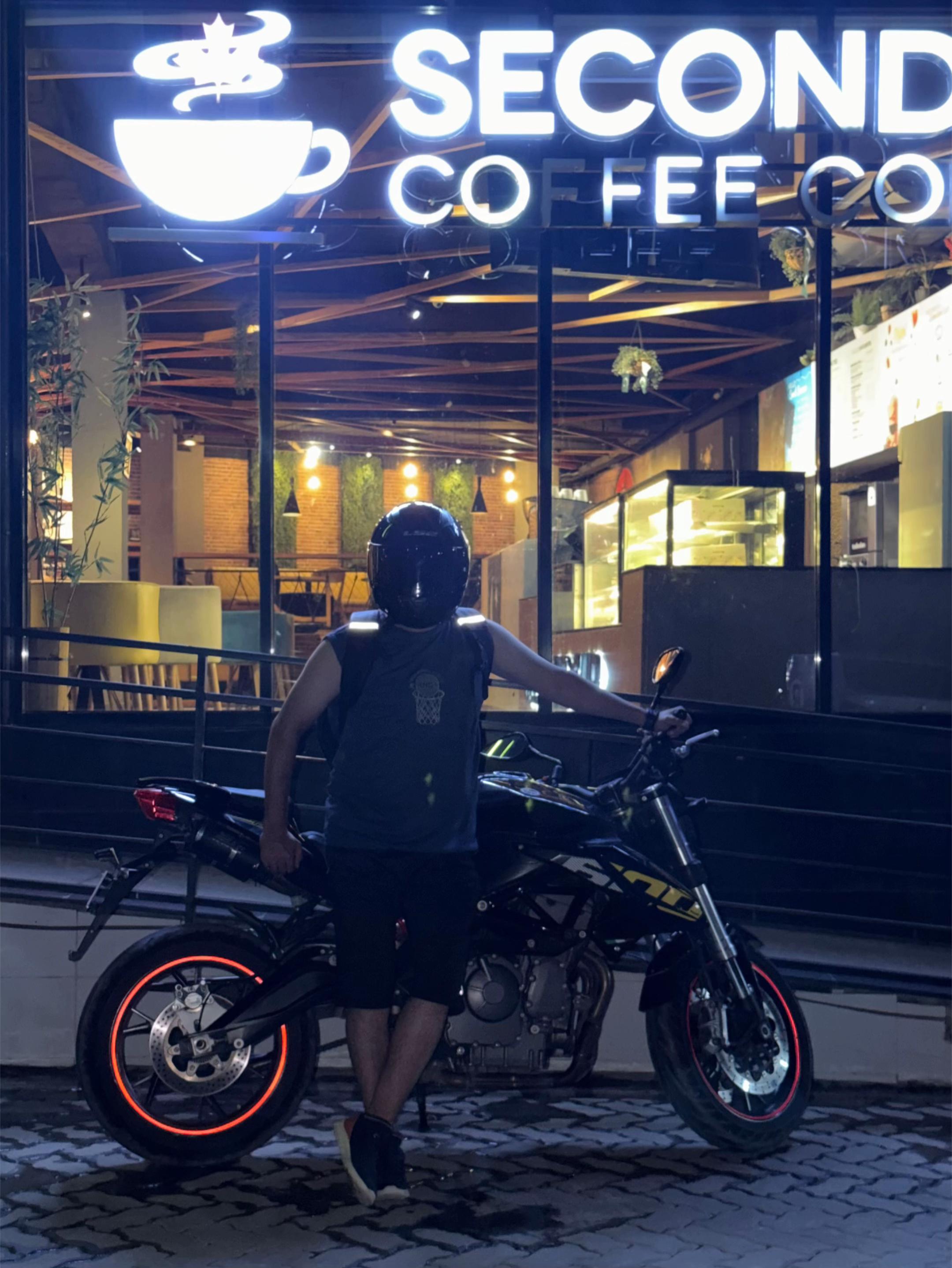 @Qamar Biker ๐