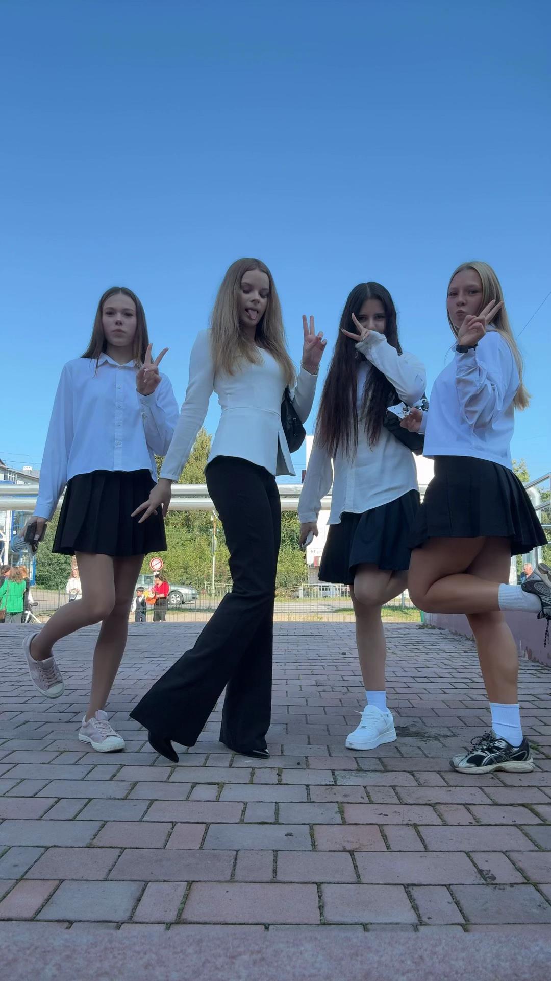 @vikkyqsqw