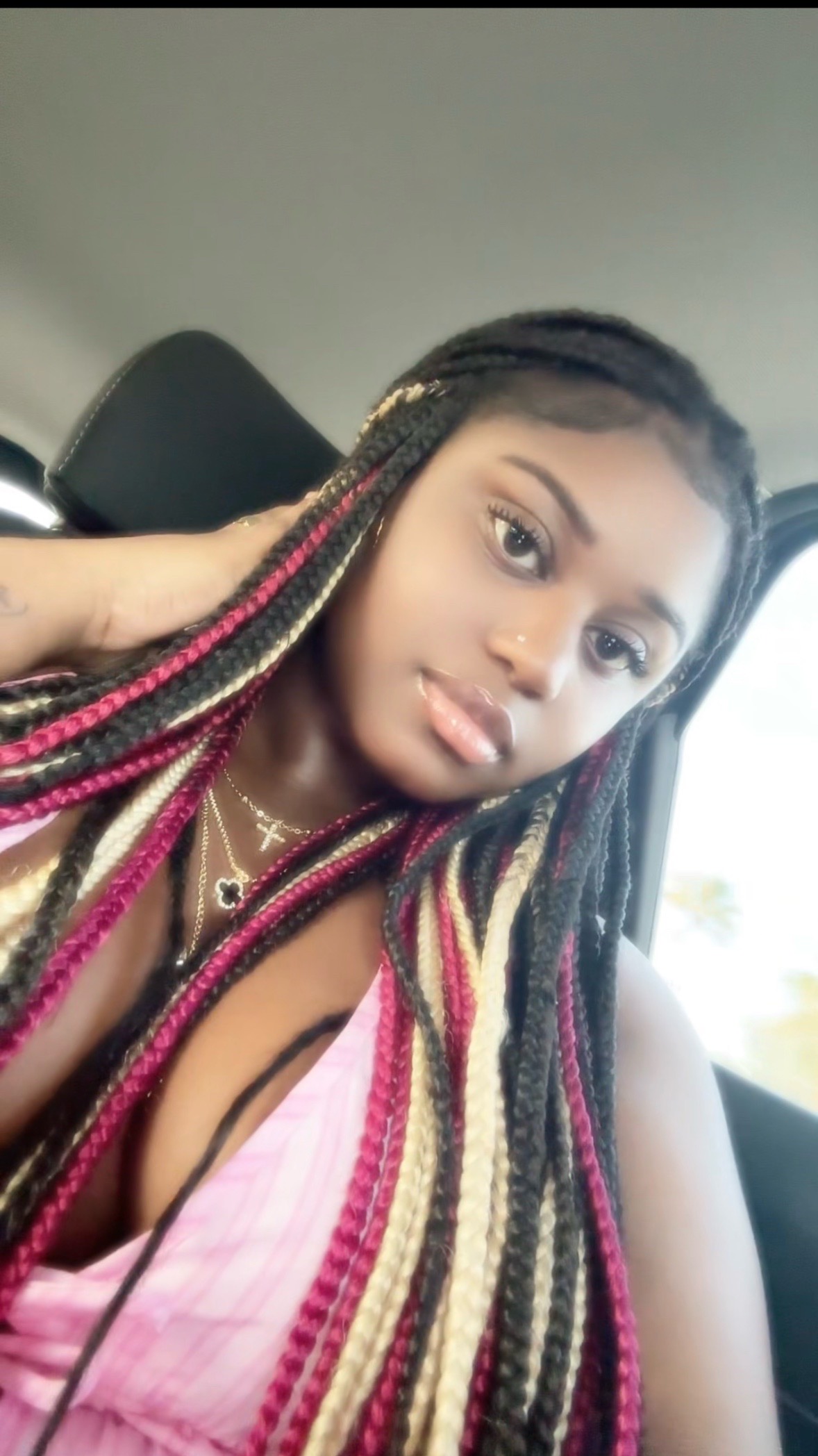 @Synira lasha&eacute; 💜