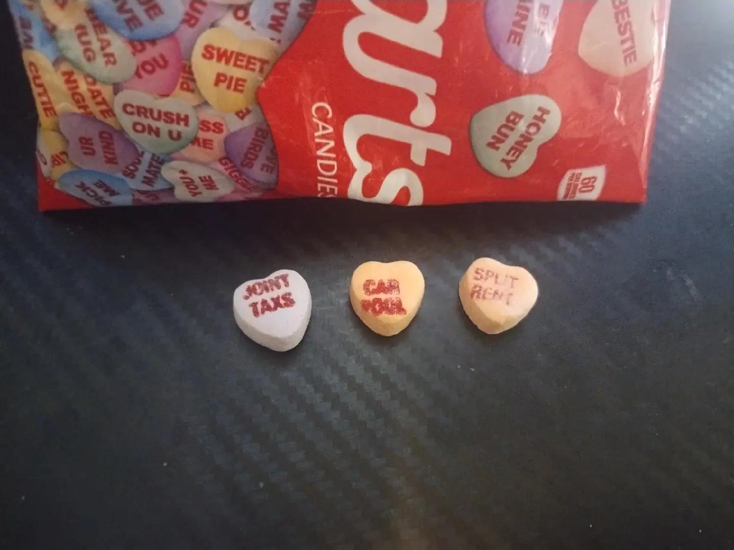@𝒞𝓁ℴ𝓋ℯ𝓇 (look at top pin!!)