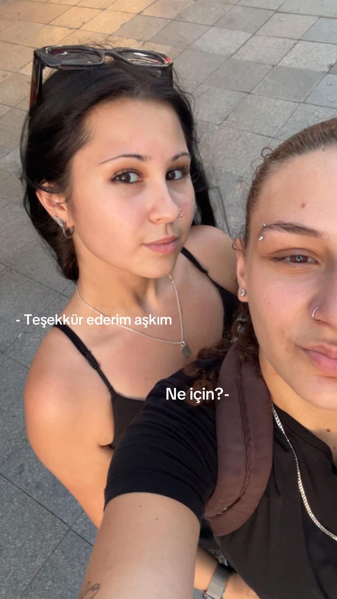 @Aylin Erdem
