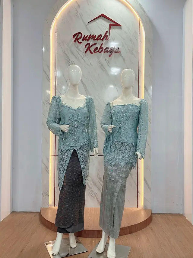@Rumah kebaya