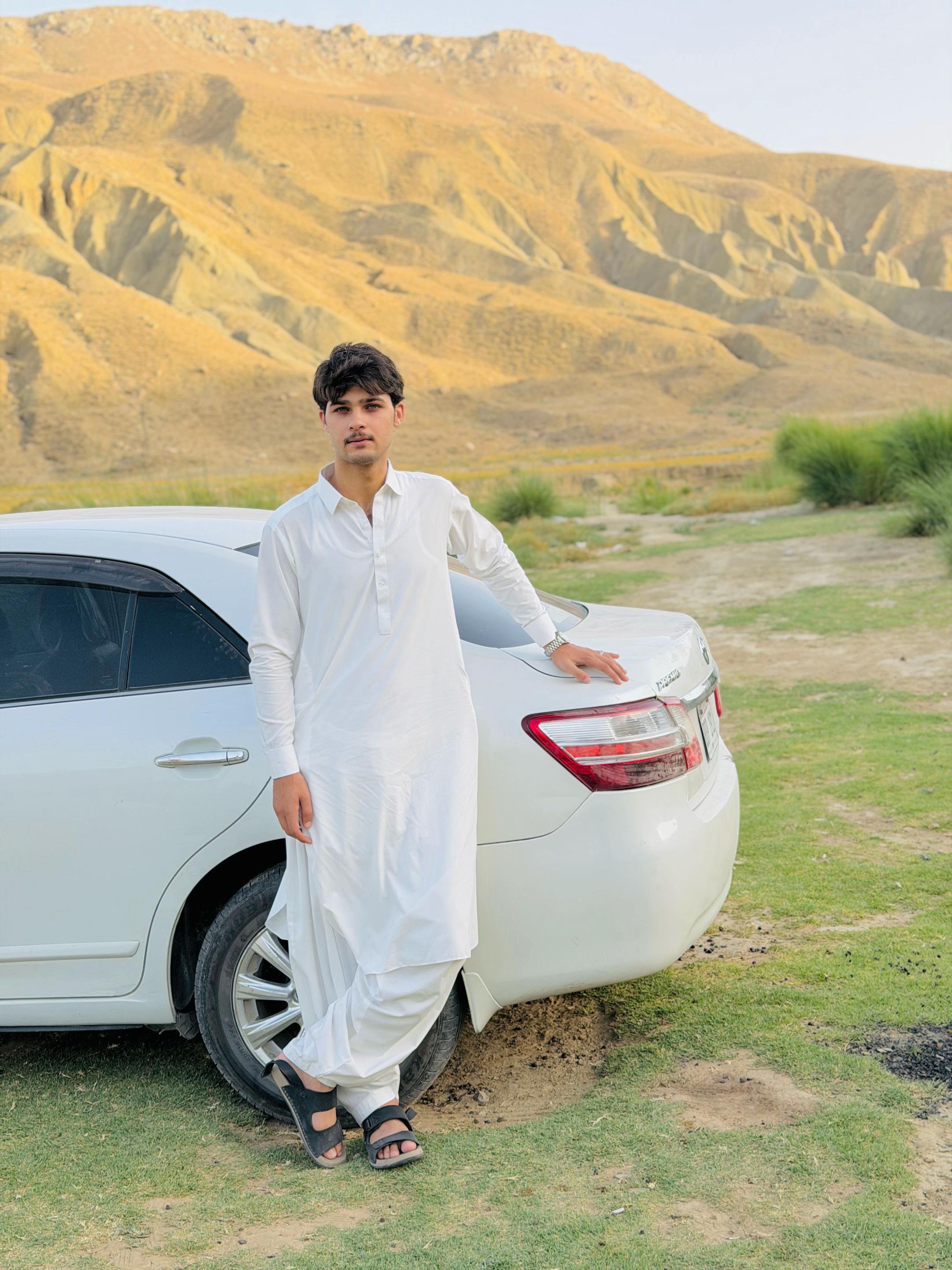 @AGHA JANi