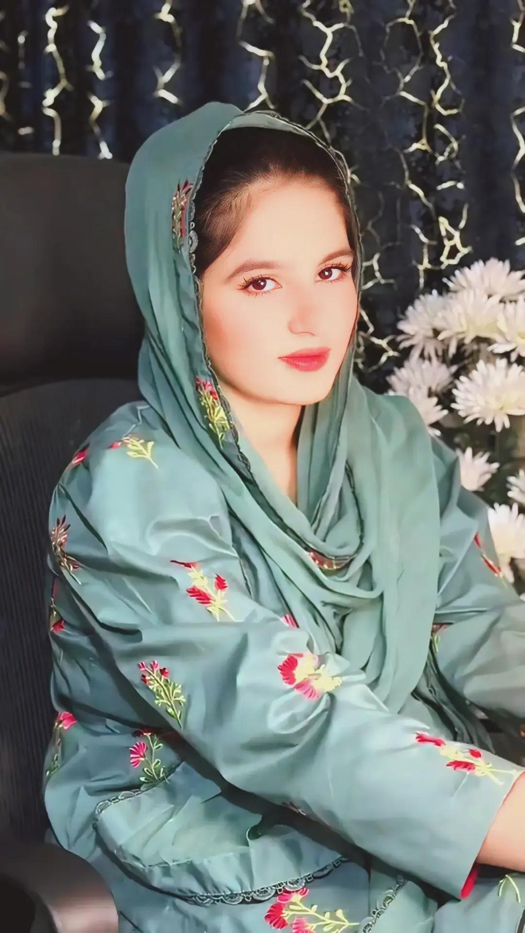 @Muneeba💞