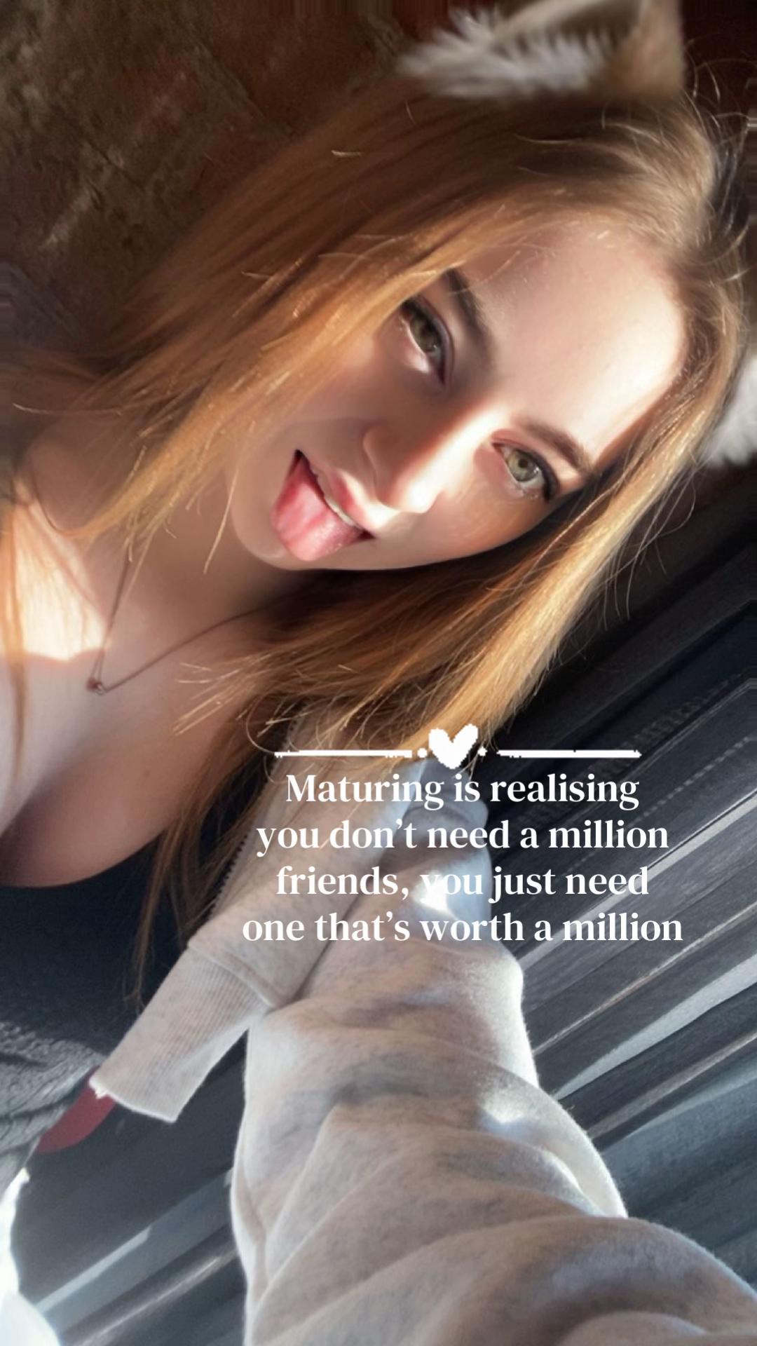 @Roseꨄ︎