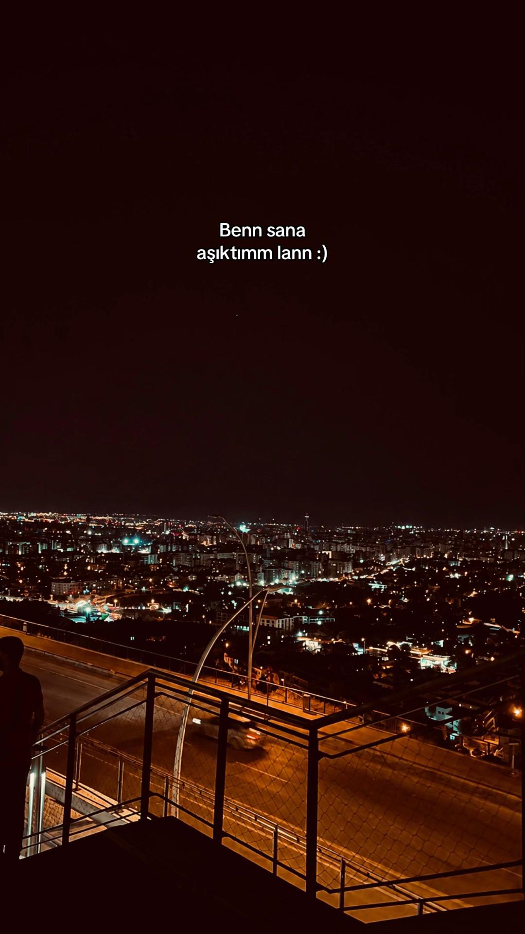 @𝒊,𝒔𝒕𝒐𝒓𝒚