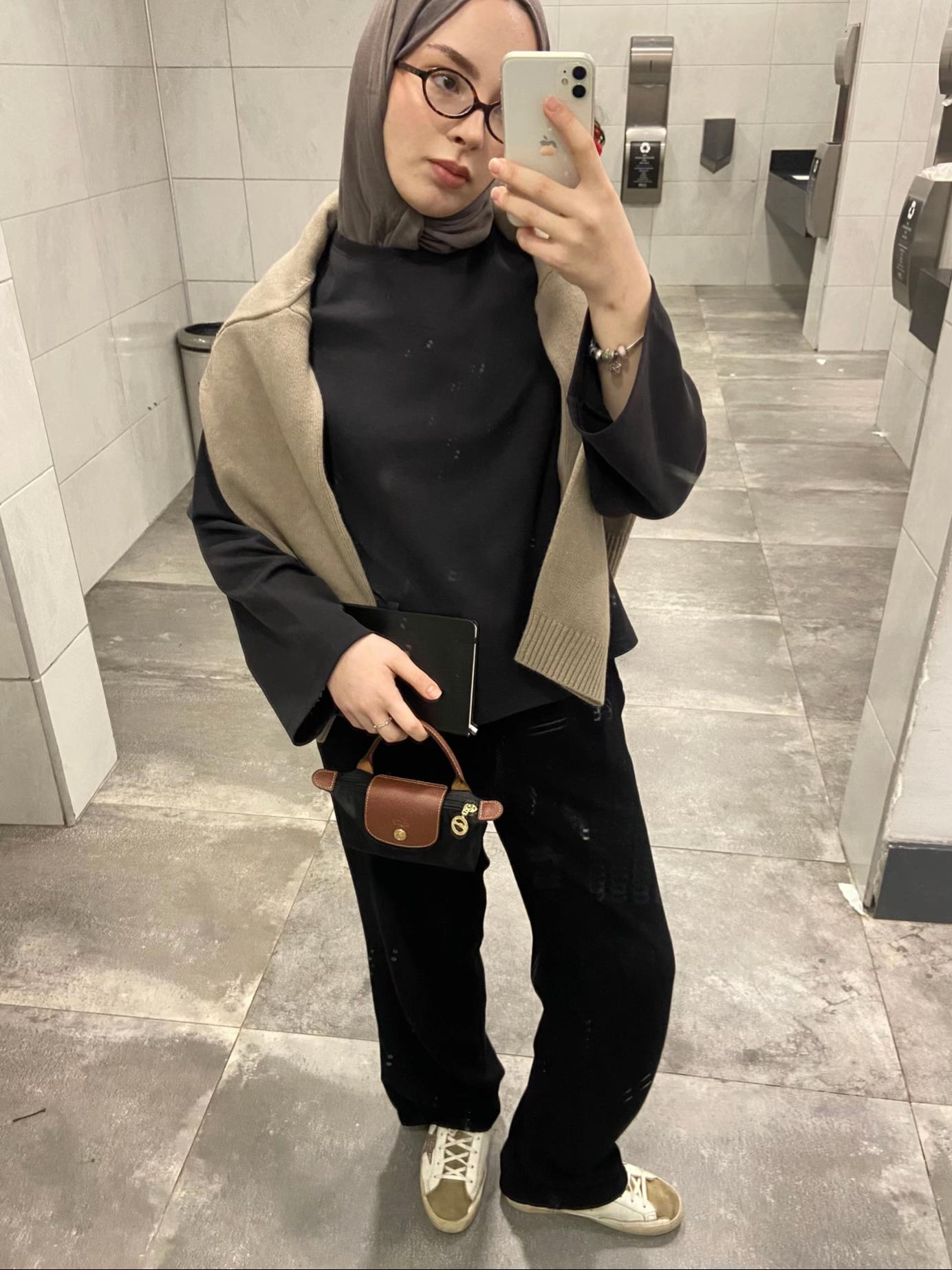 @nisaozbay