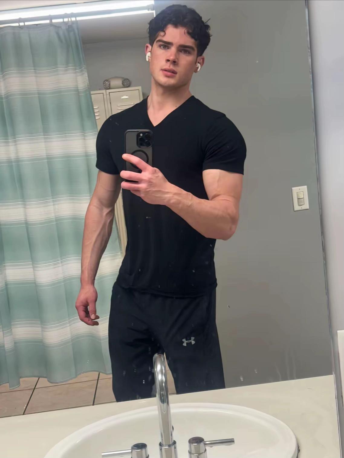 @Looksmax.tv