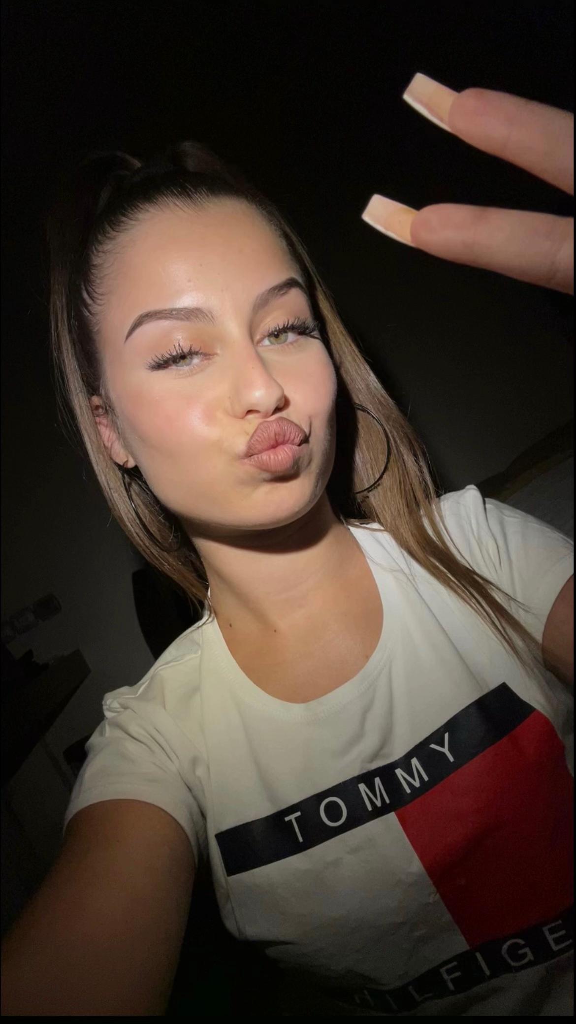 @tzortzina_💅🏼