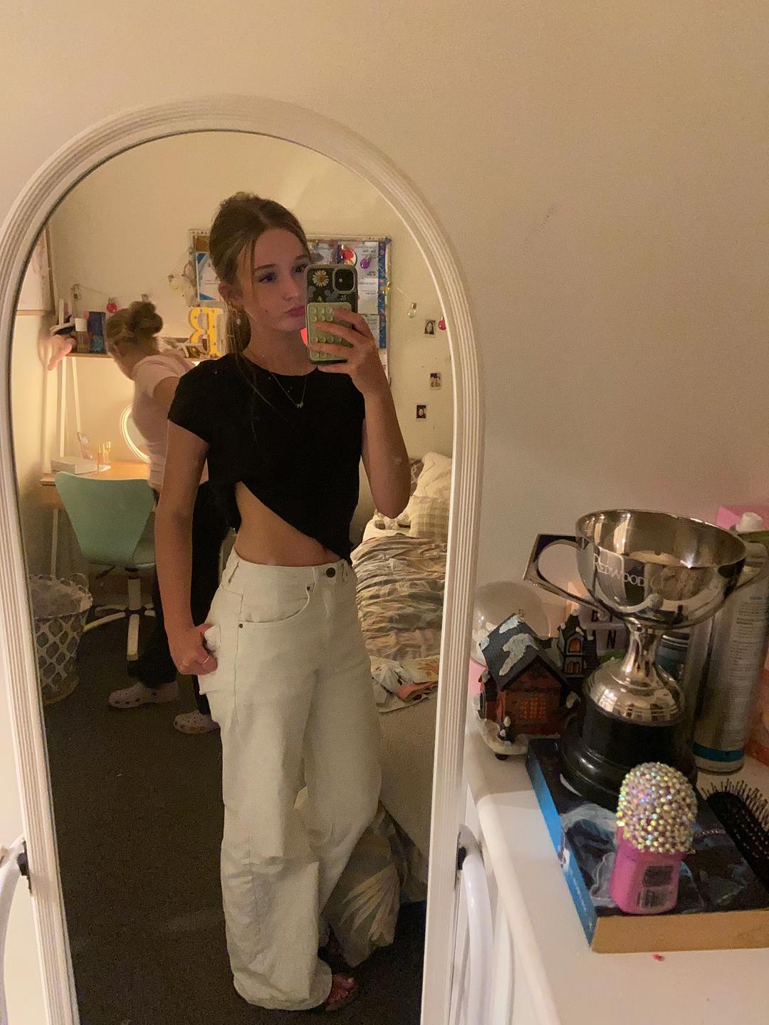@ℒ𝓎𝒹𝒾𝒶 ᥫ᭡
