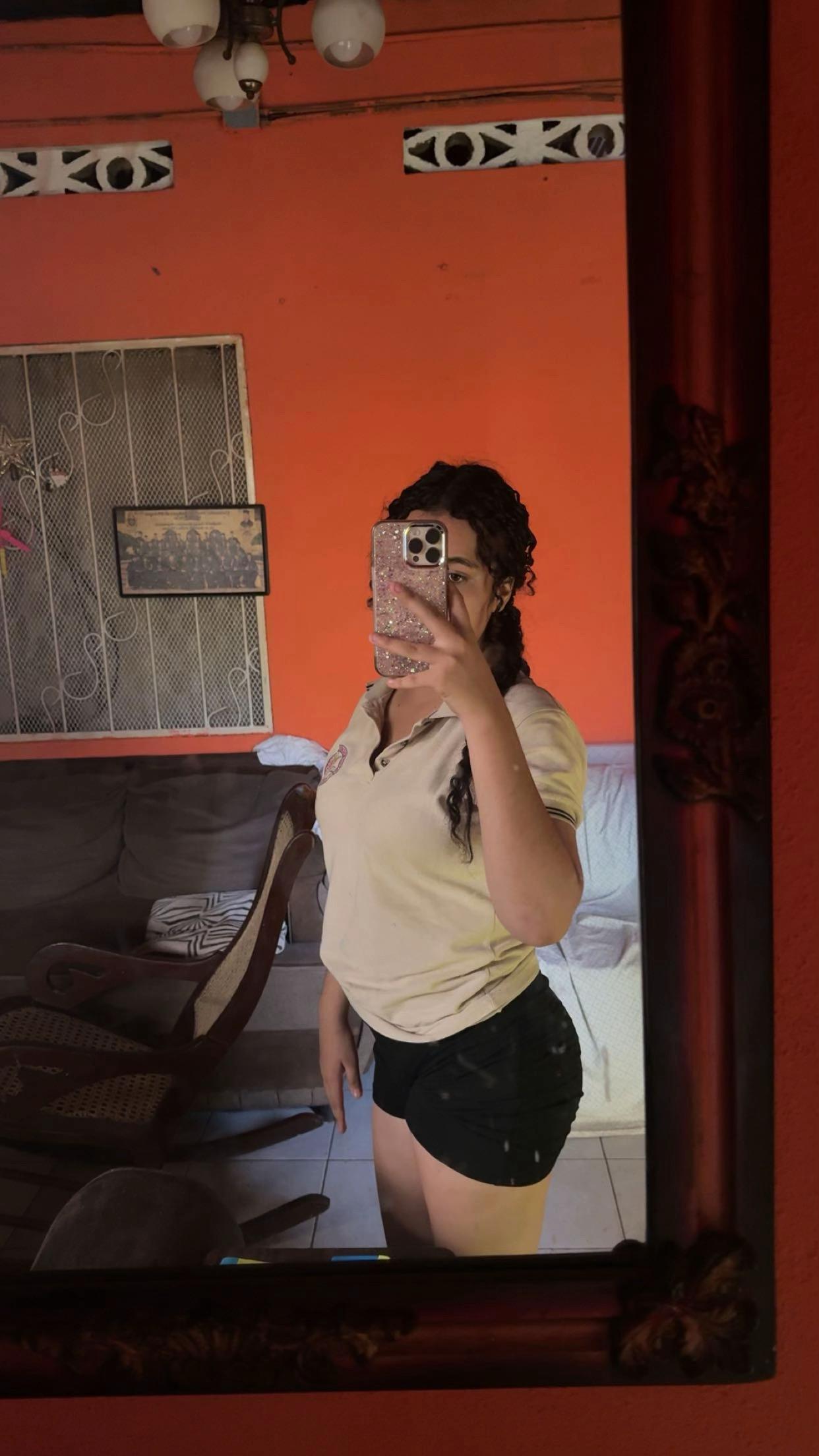 @🖤
