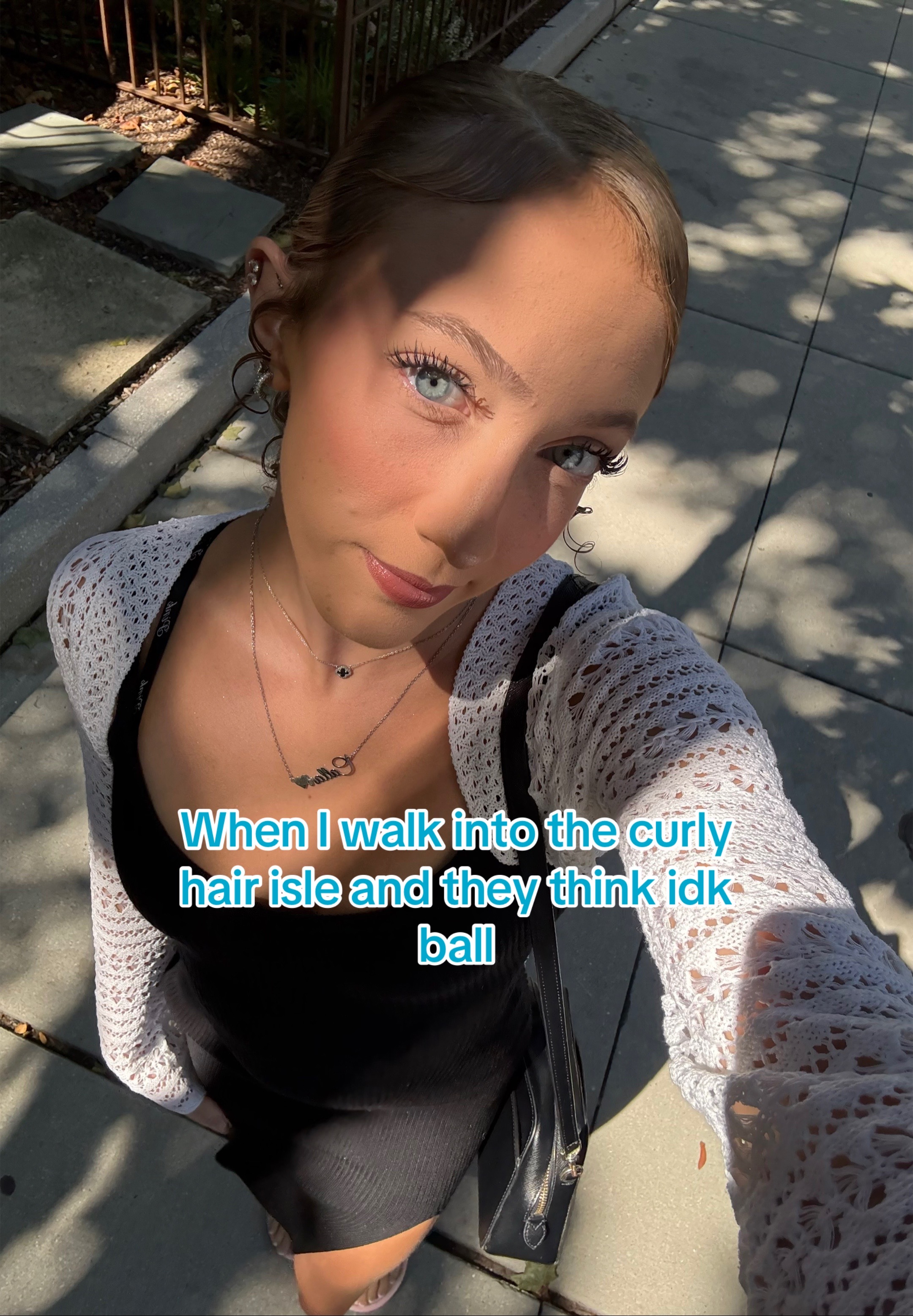 @dontmindme👯&zwj;♀️