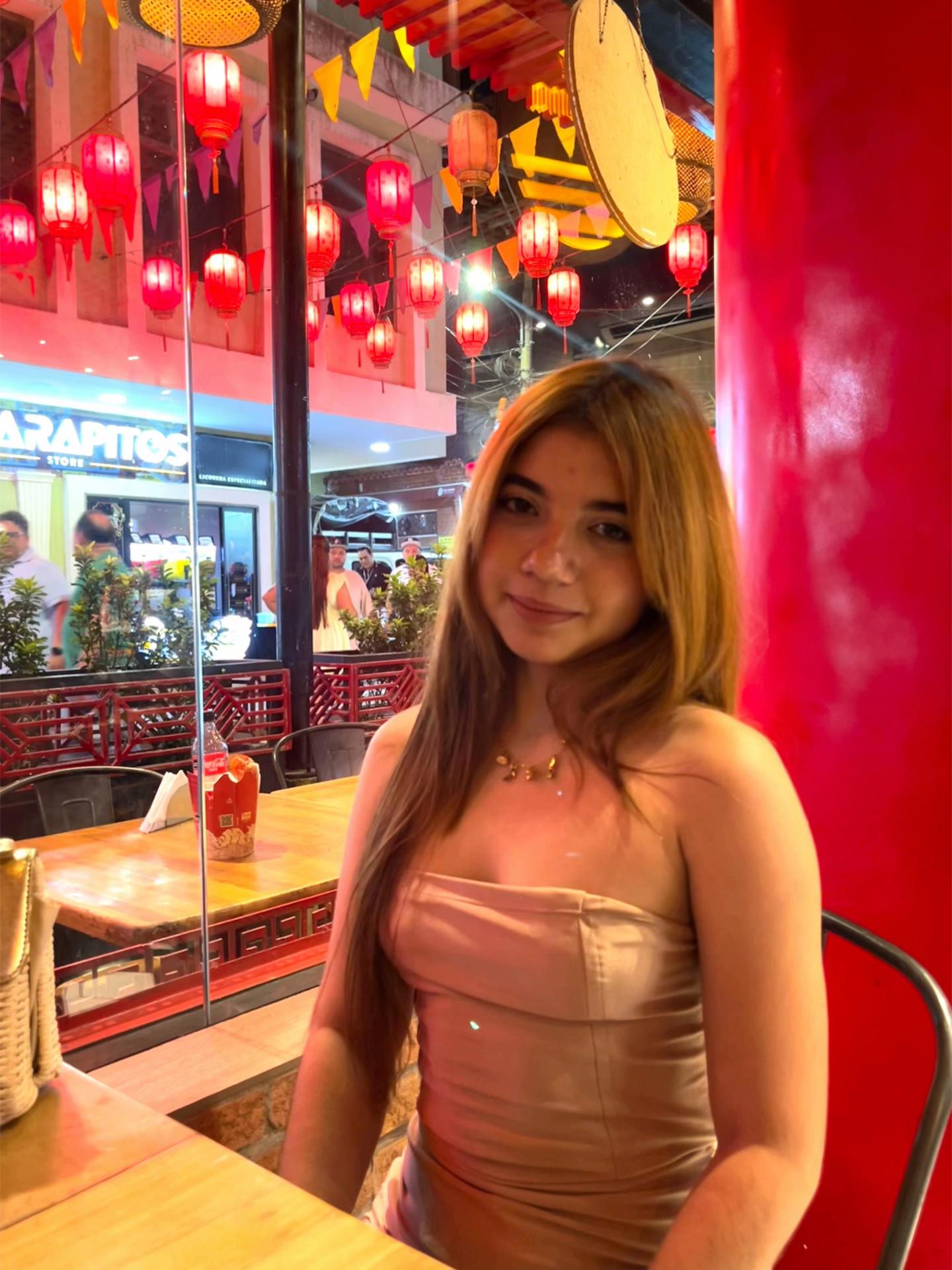 @Dani<3