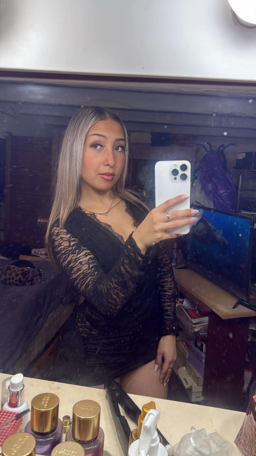 @👸🏼