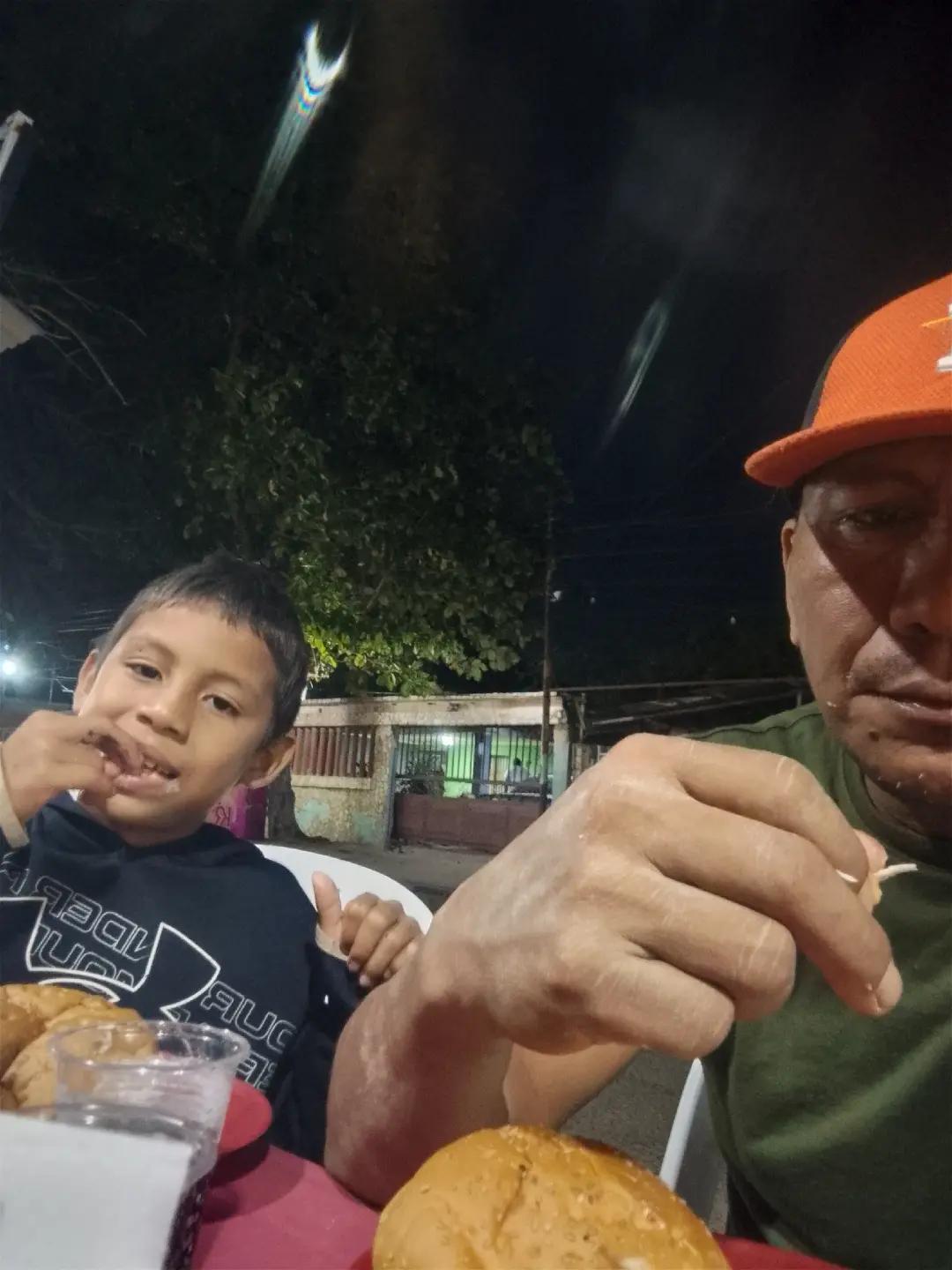 @Miguel González