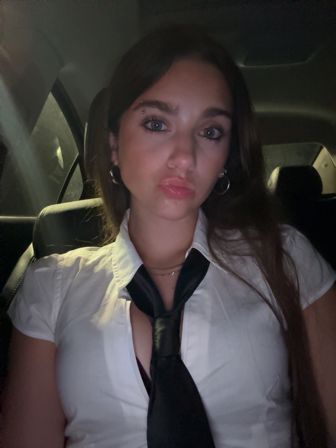@♱