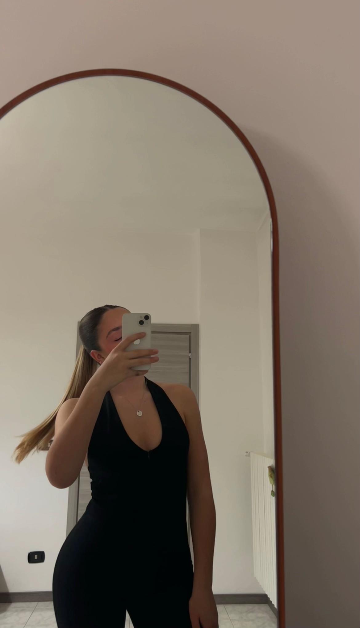 @𝒮.