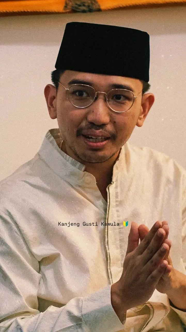 @AYOEK