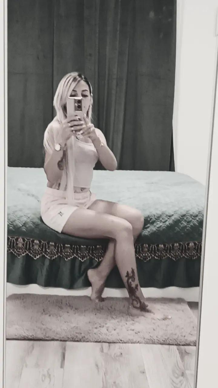 @PaulaBlondee🩷