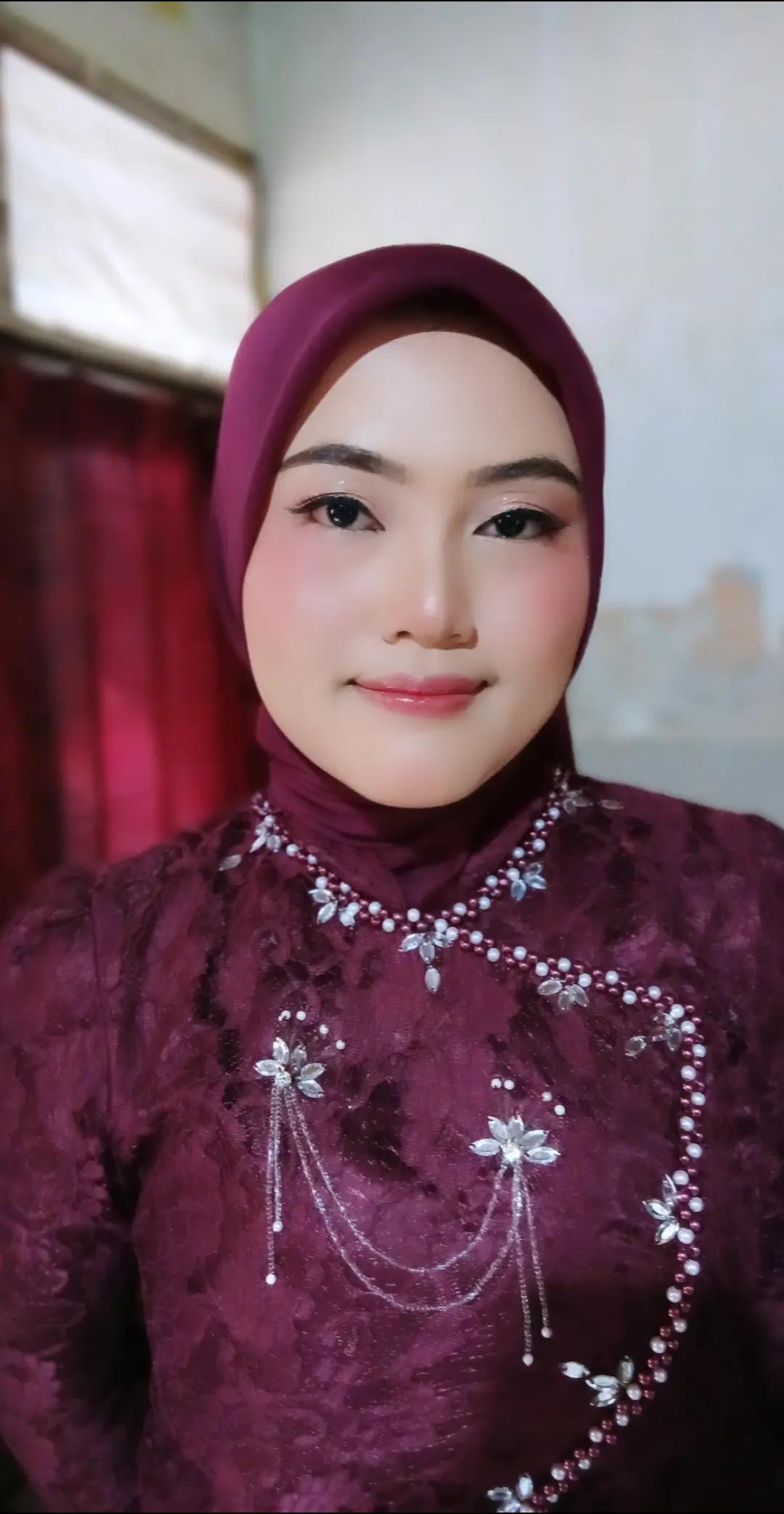@makeupbymaulana