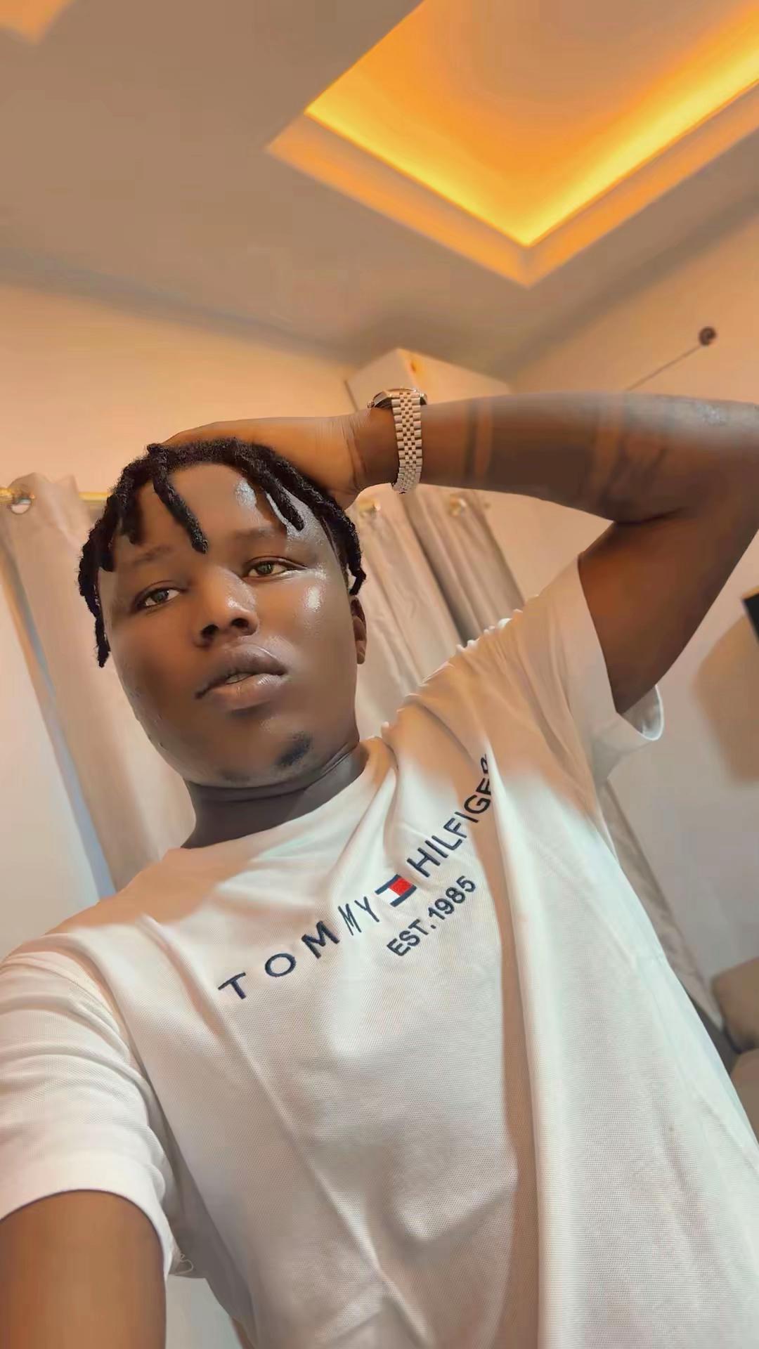 @smokylebourgeois0