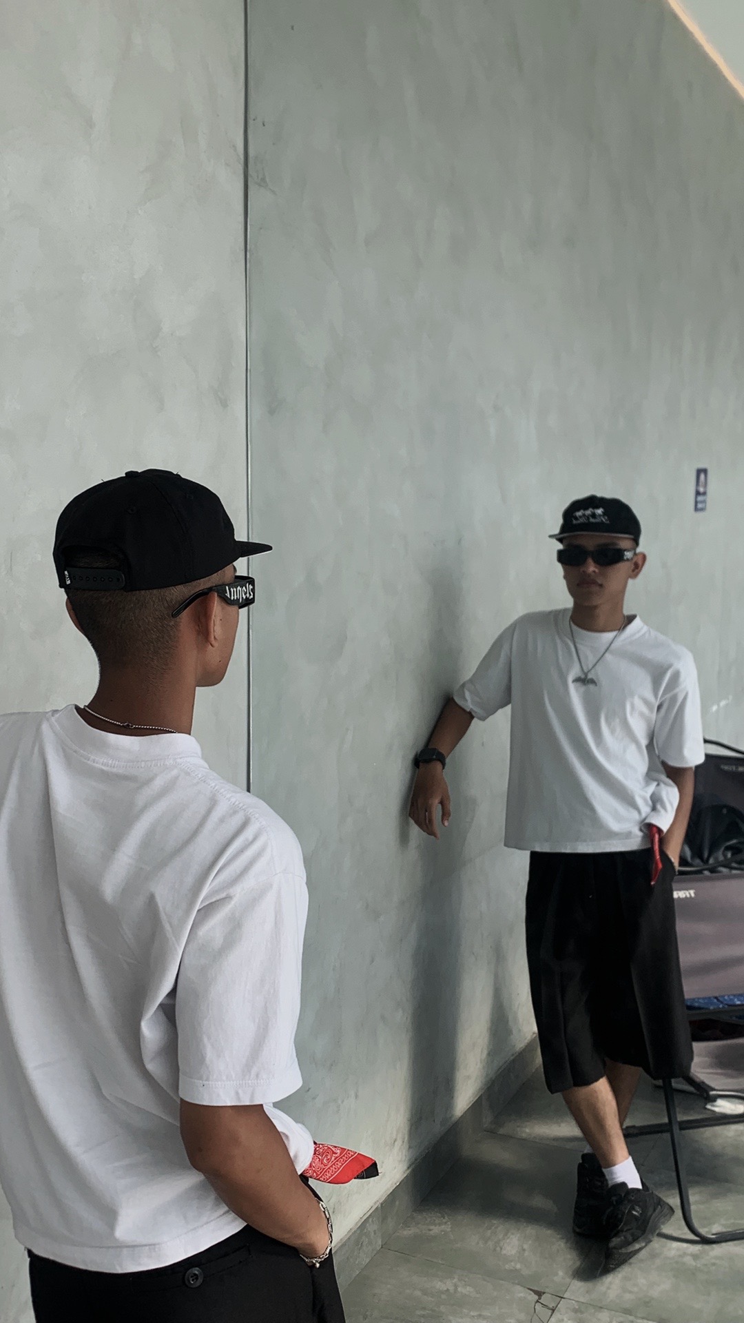 @𝐲𝐧𝐳