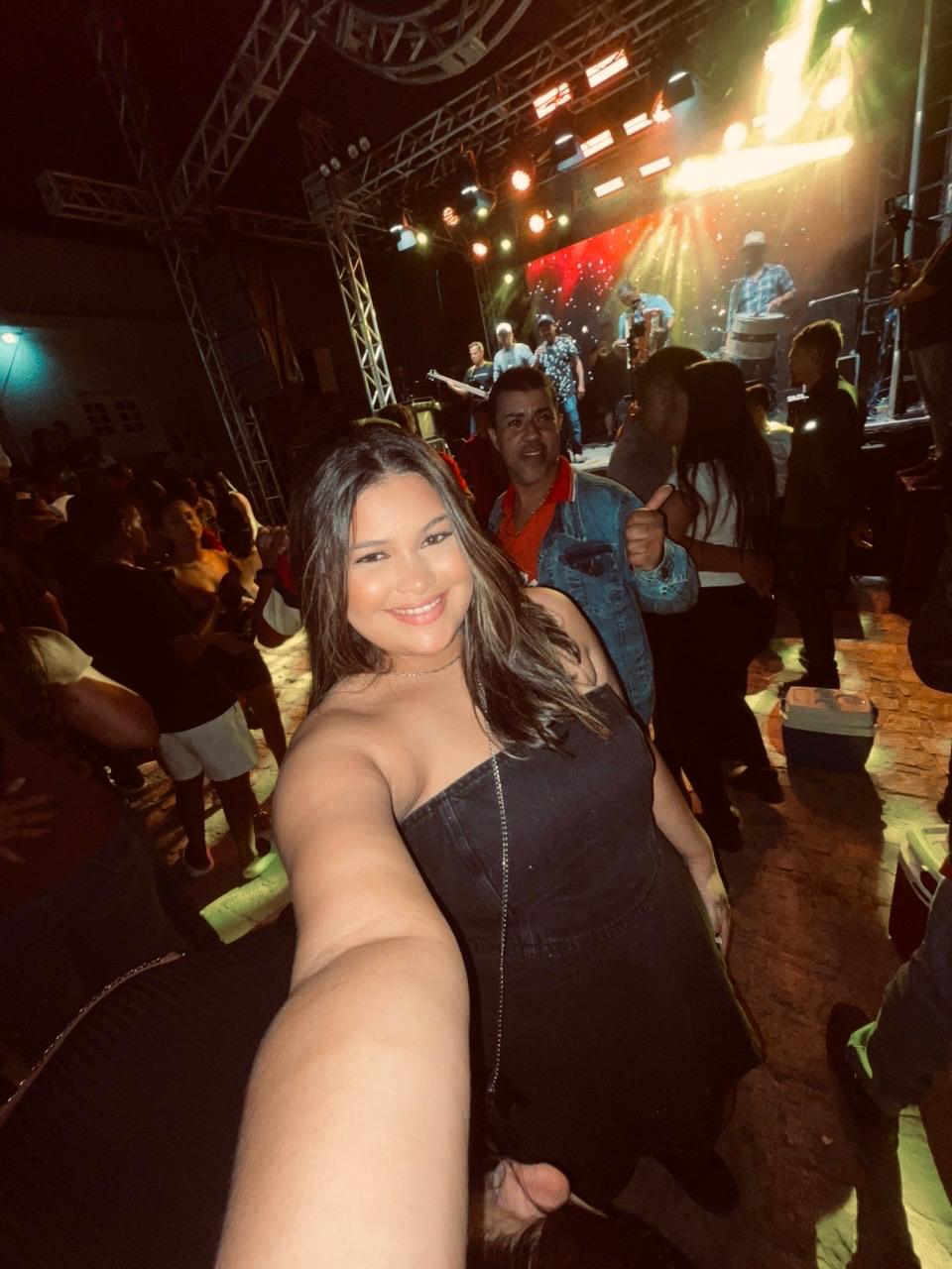 @Ana