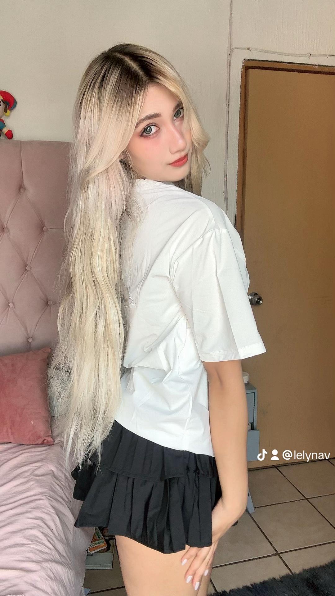 @lelepoxy