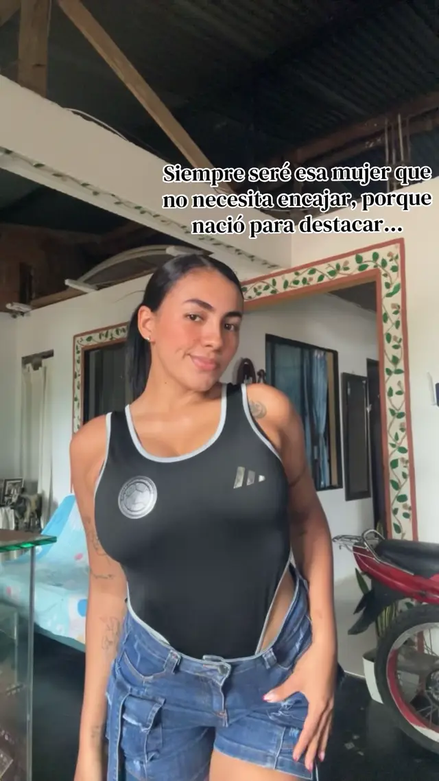 @oficial_valenrojas
