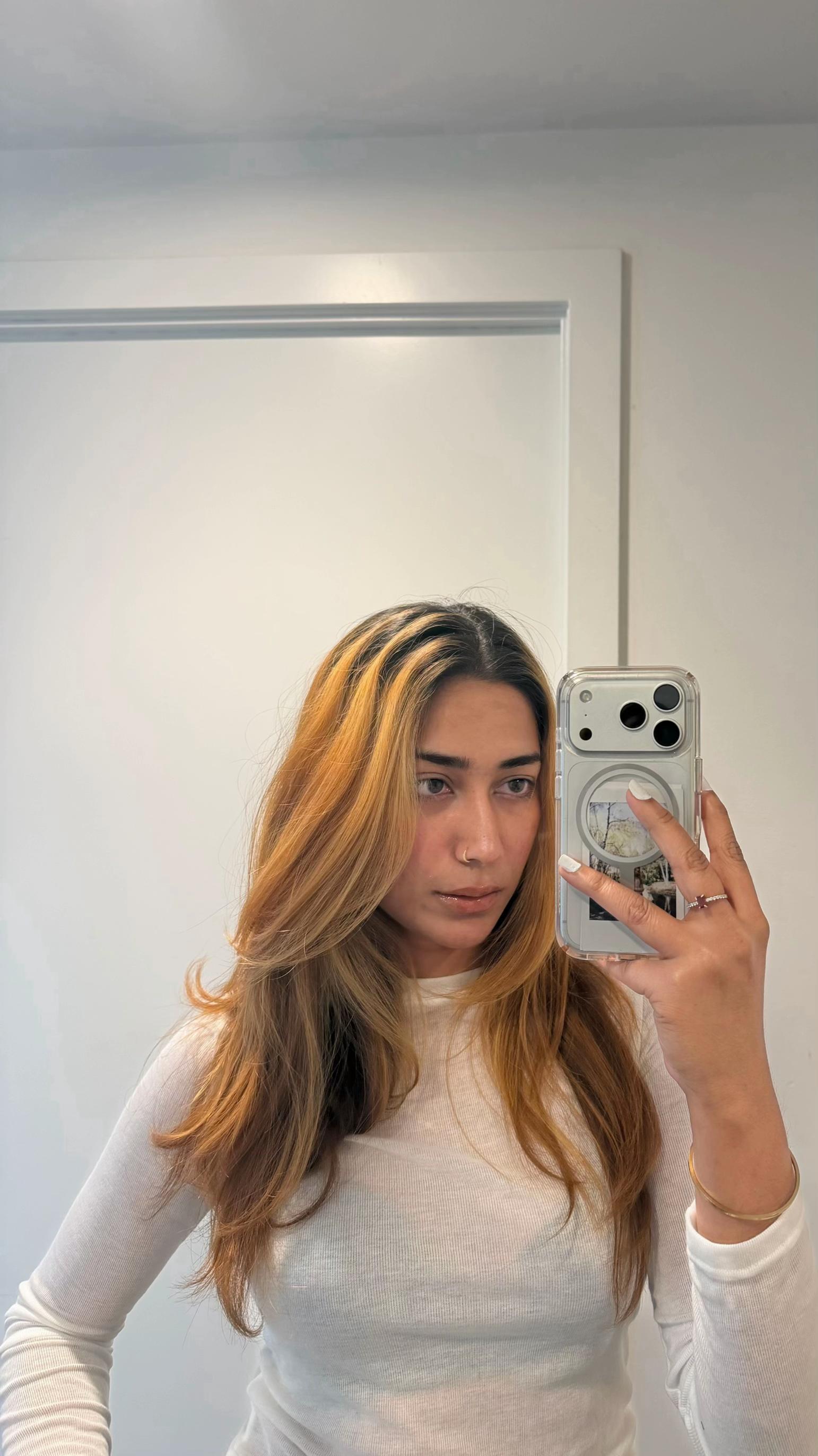 @F?