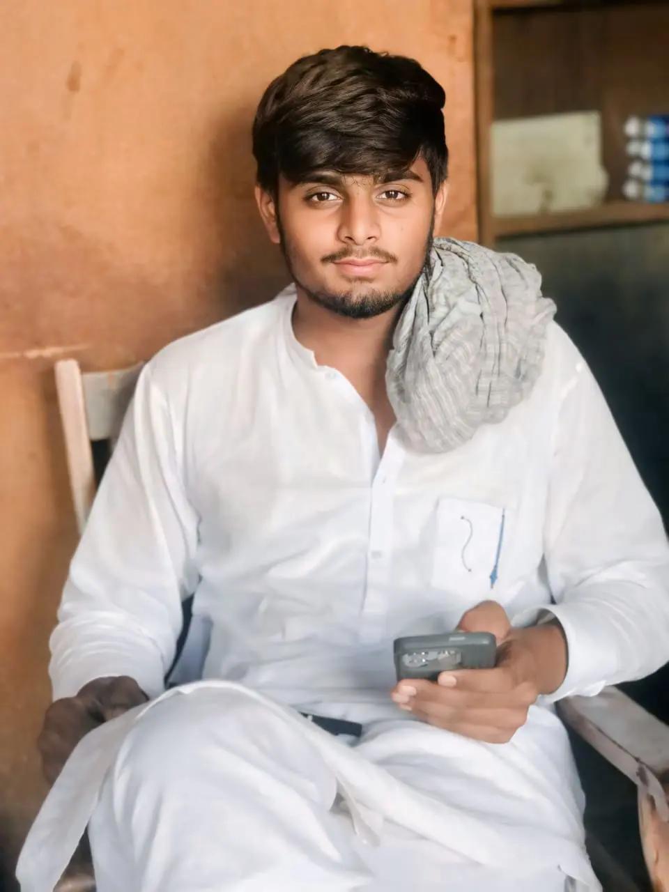 @زینی رکنانہ🥂🖤