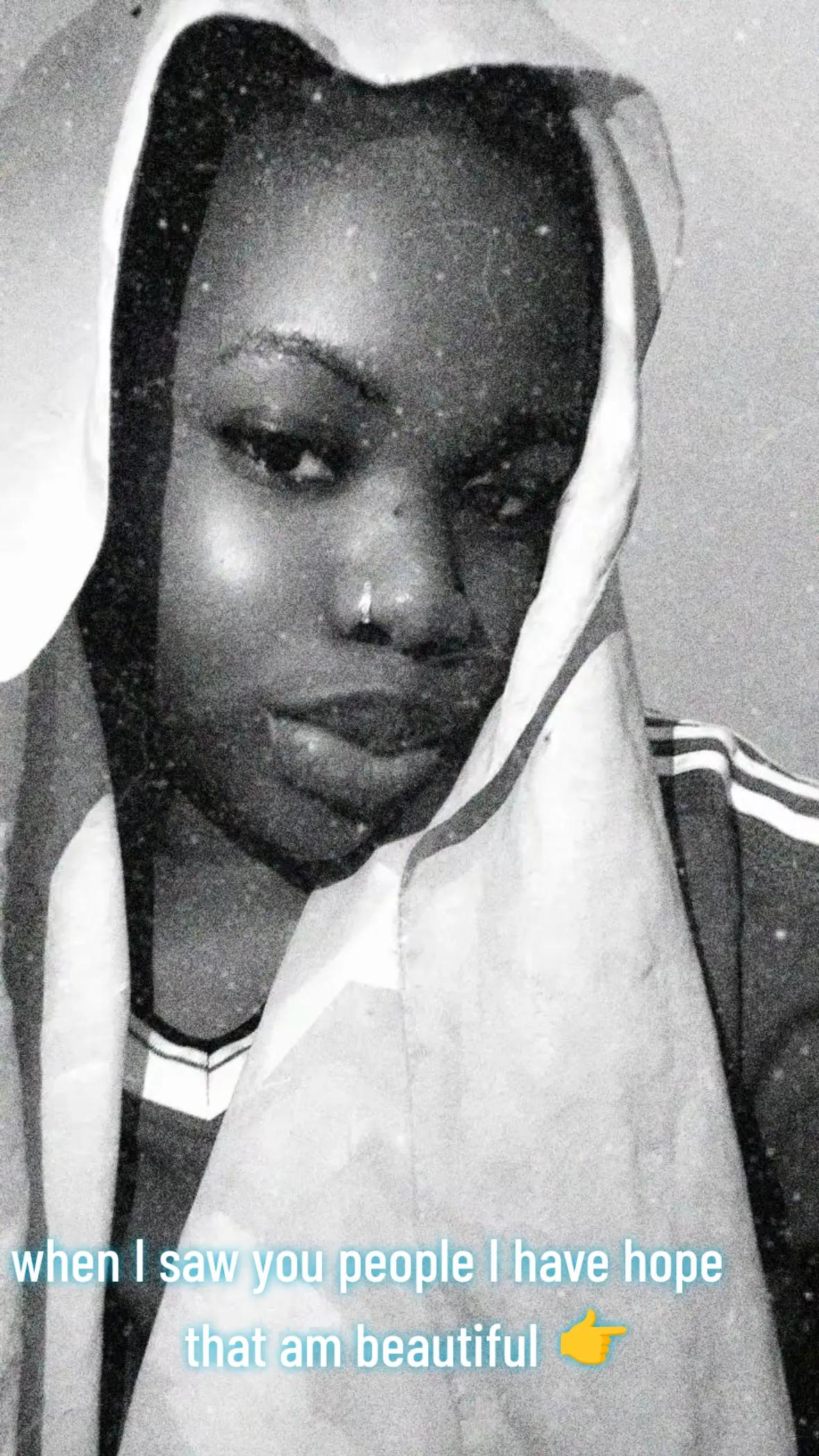 @ZiZi🖤💍🍃🌻