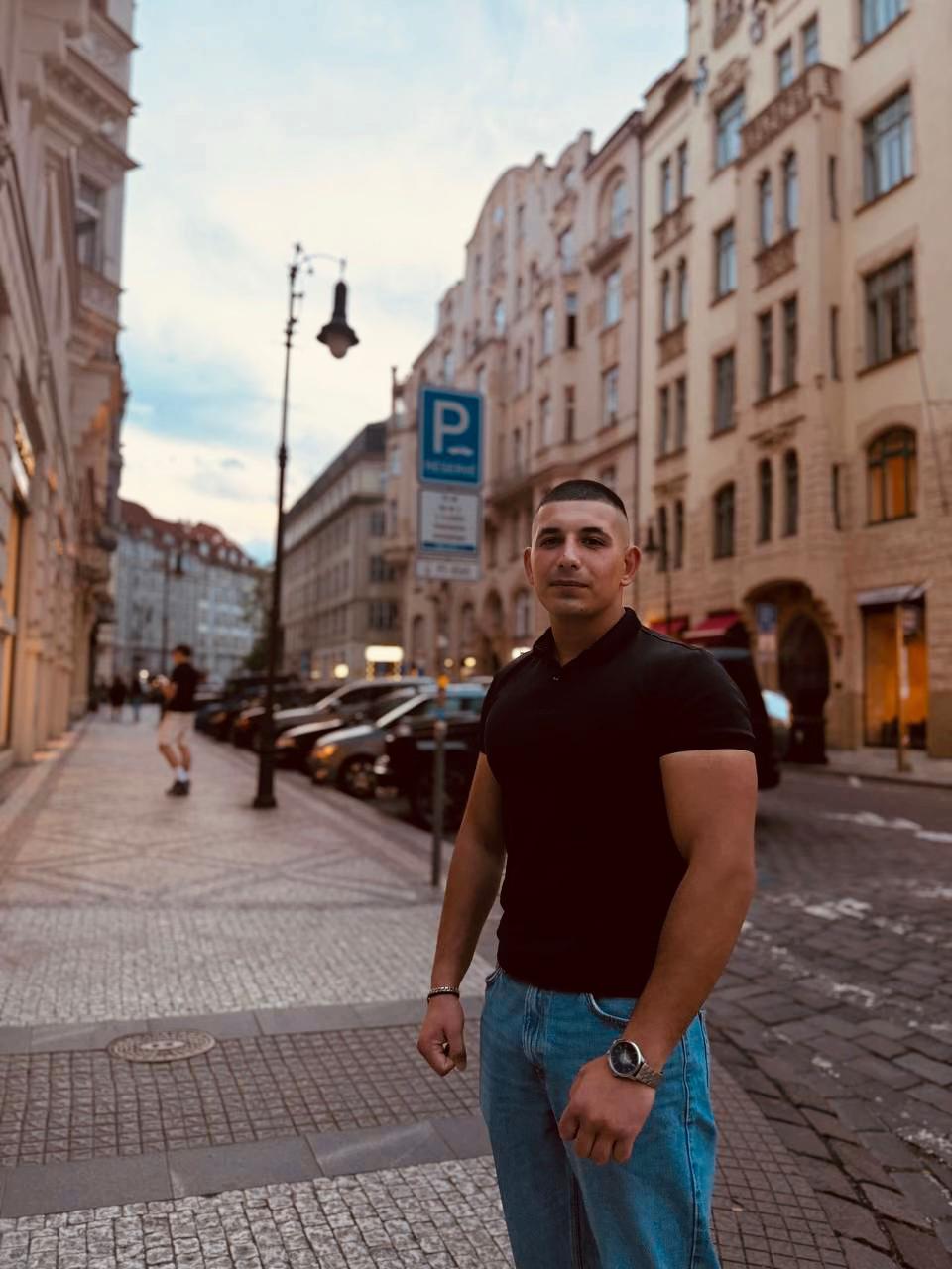 @GUM RAT🦍🧬