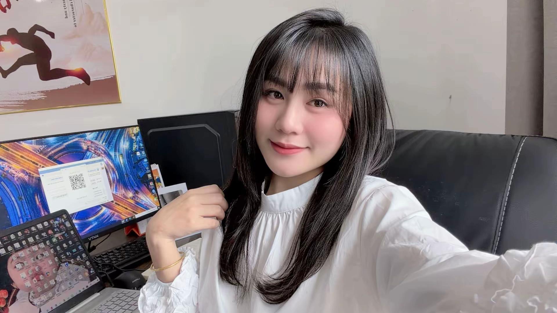 @Nguyễn Tuyết Ngân
