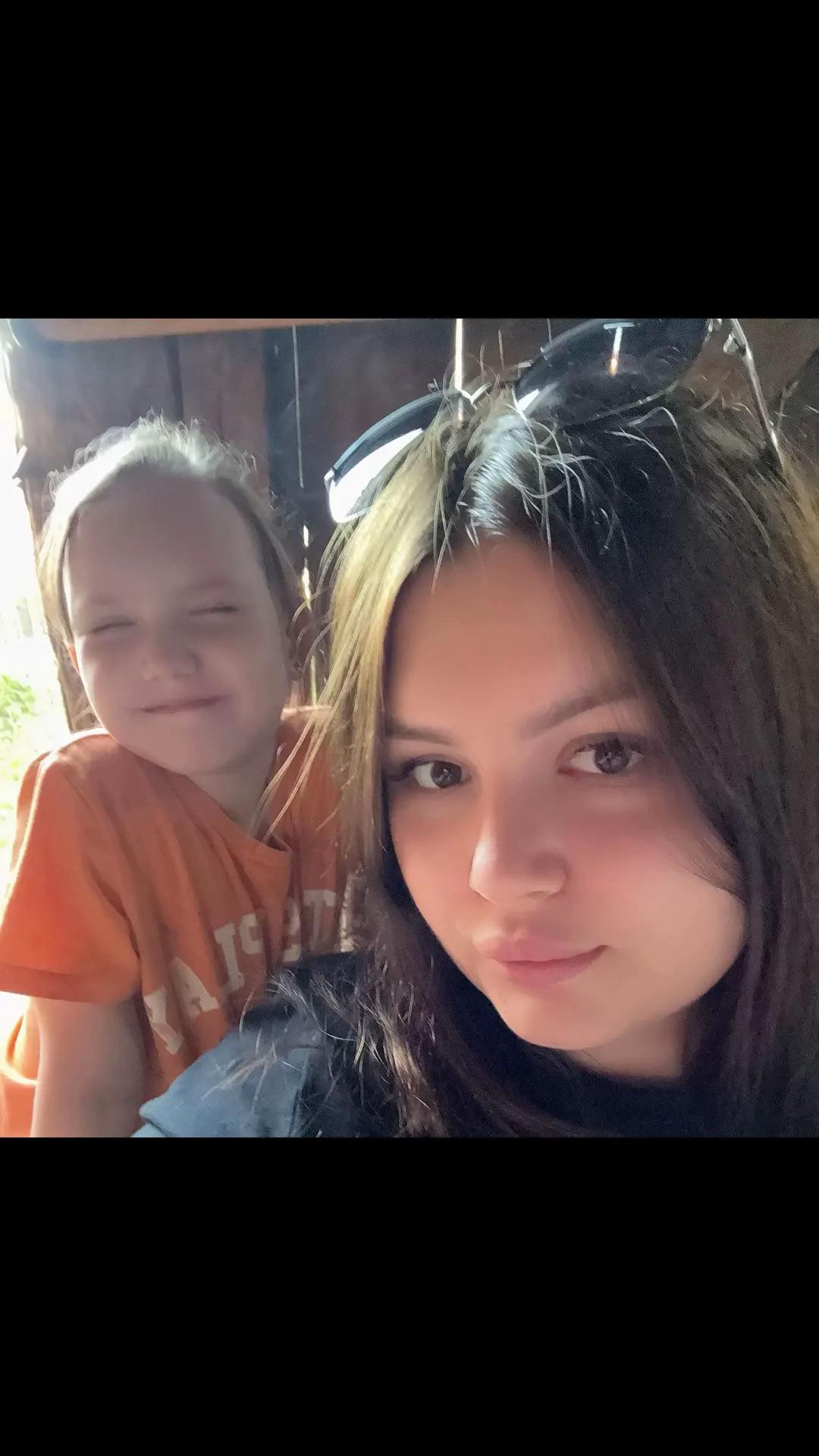 @Галя😏