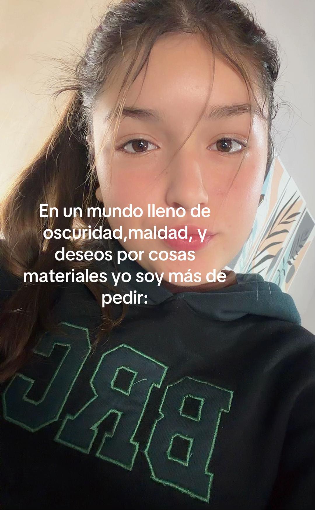 @Eliluna72