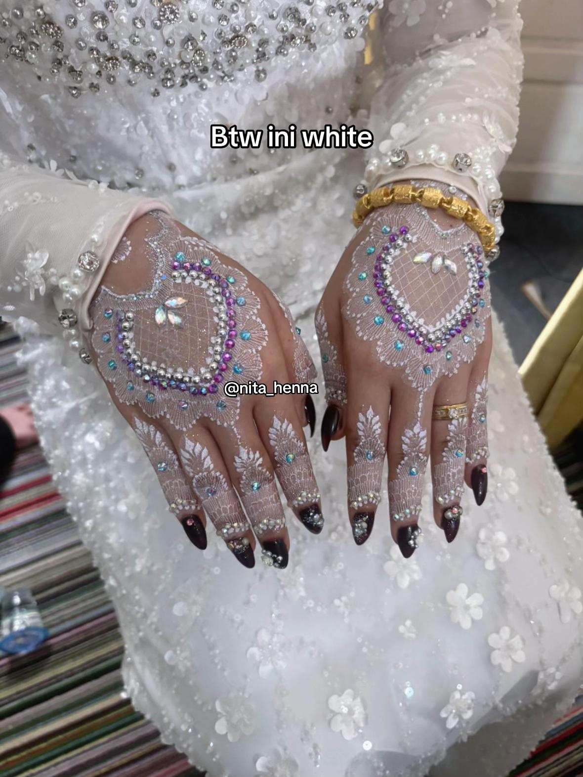 @Instagram nita_henna